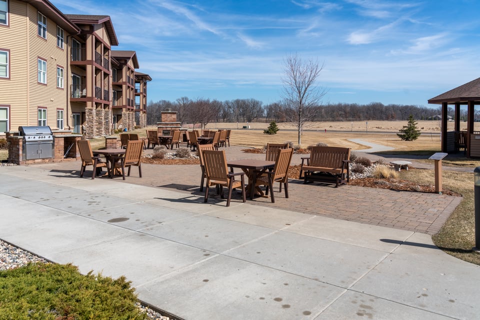 Vivie_GrandArbor_Outdoor Patio