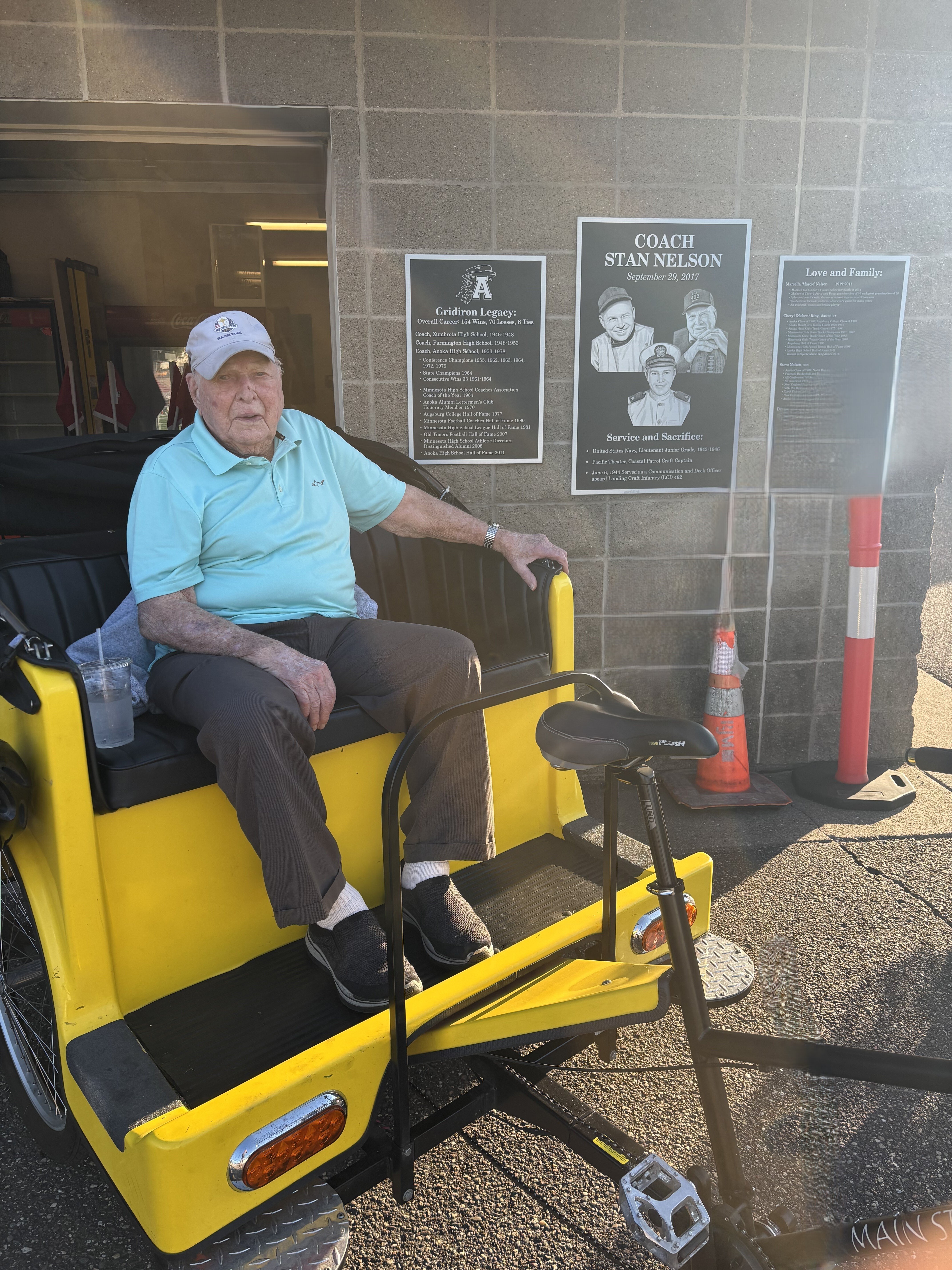 A Coach’s Homecoming: 105-Year-Old Stan Nelson Returns to the Field